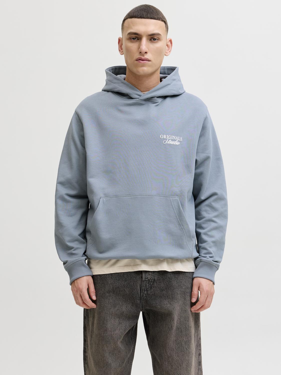 model_shot-front